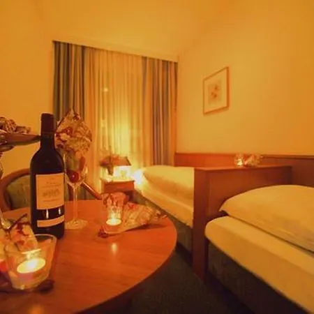 Hotel Mercedes/Centrum-3